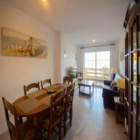 Vistamar Apartment-beachfront