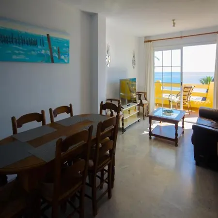 Vistamar Apartment-beachfront Apartment Marbella