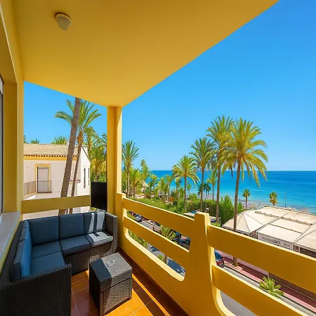 Vistamar Apartment-beachfront Apartment *