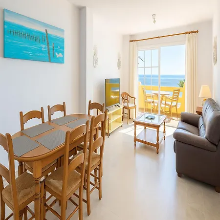 Vistamar Apartment-beachfront Apartment *