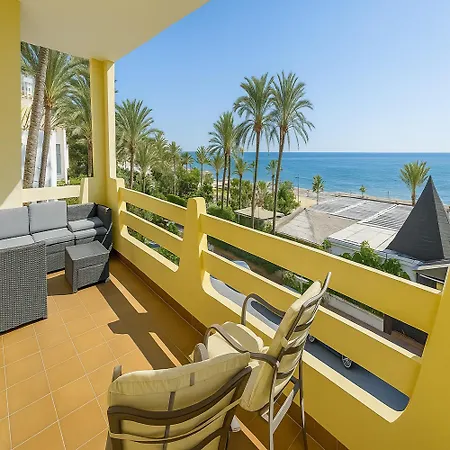 Vistamar Apartment-beachfront Apartment Marbella