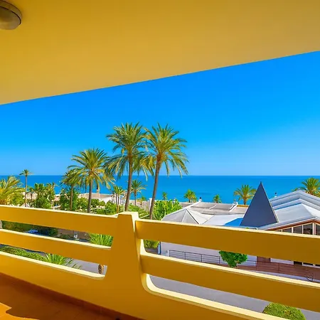 Apartment Vistamar Apartment-beachfront