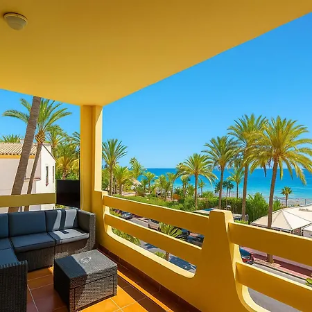 Apartment Vistamar Apartment-beachfront *