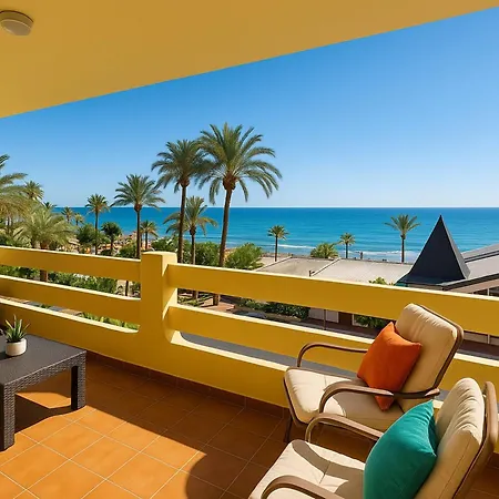 Vistamar Apartment-beachfront Apartment