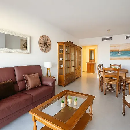 Vistamar Apartment-beachfront Apartment *