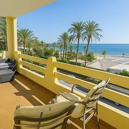 Apartment Vistamar Apartment-beachfront